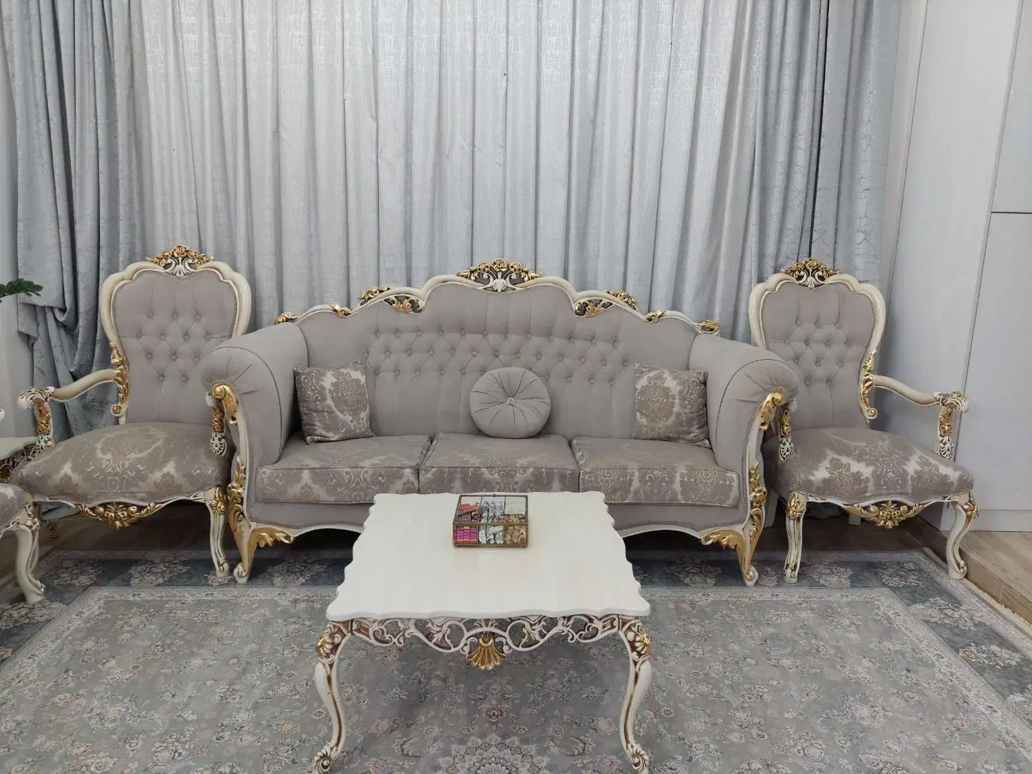 مبل سلطنتی|مبلمان خانگی و میز عسلی|بوئین زهرا, |دیوار