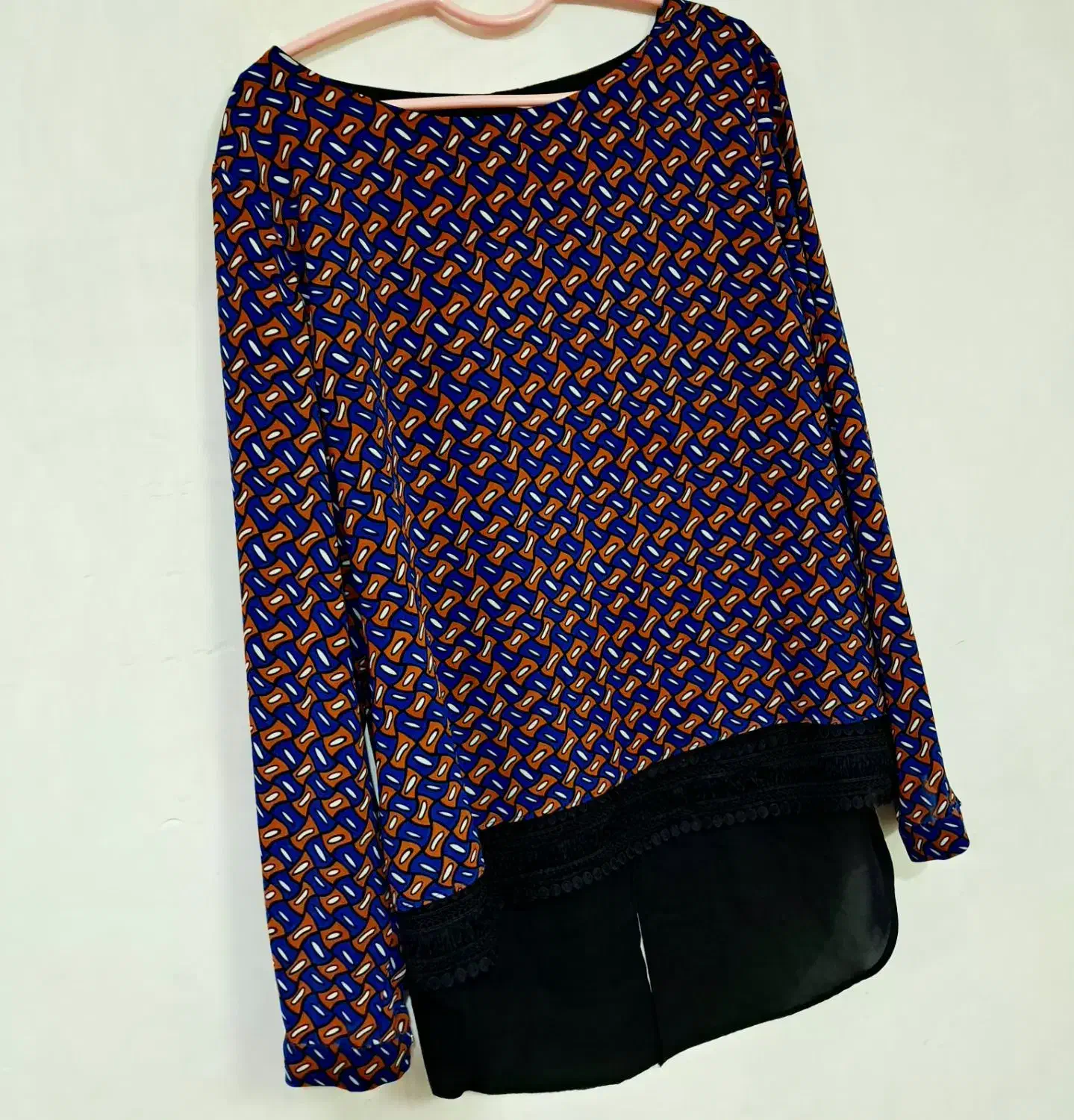 دوتا شومیز|لباس|بروجرد, |دیوار