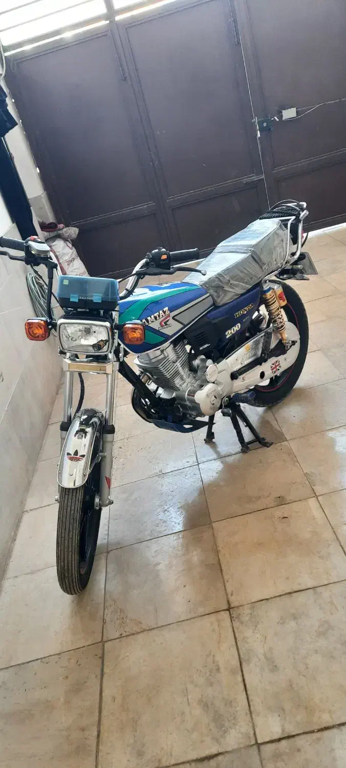 موتورسیکلت ۲۰۰ccهمتاز|موتورسیکلت|کرمانشاه, |دیوار