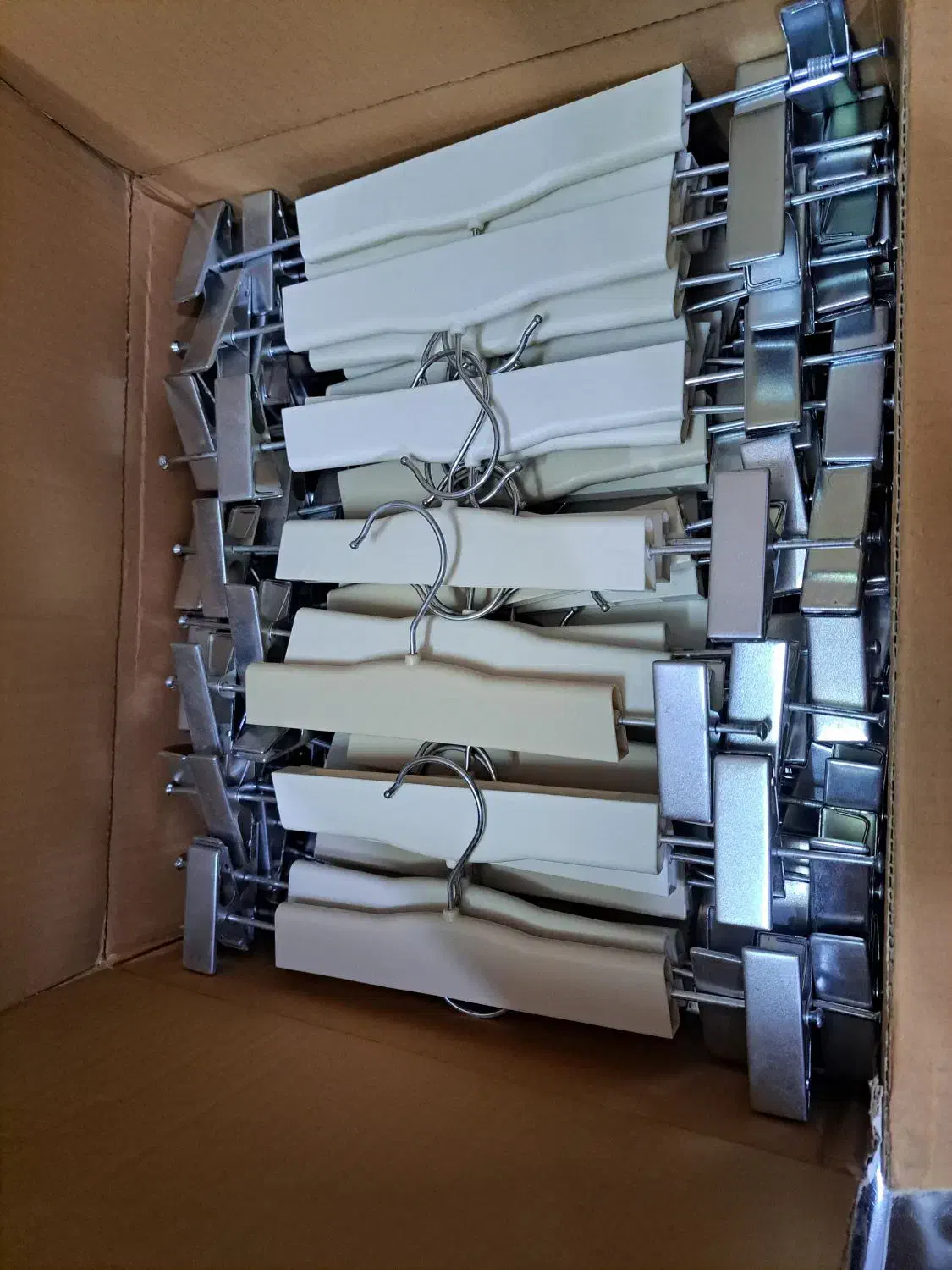 چند مدل چوب لباس - چوبکار - چوب رخت - چوب کار برند|بندرخت و رختآویز|اهواز, گلستان|دیوار