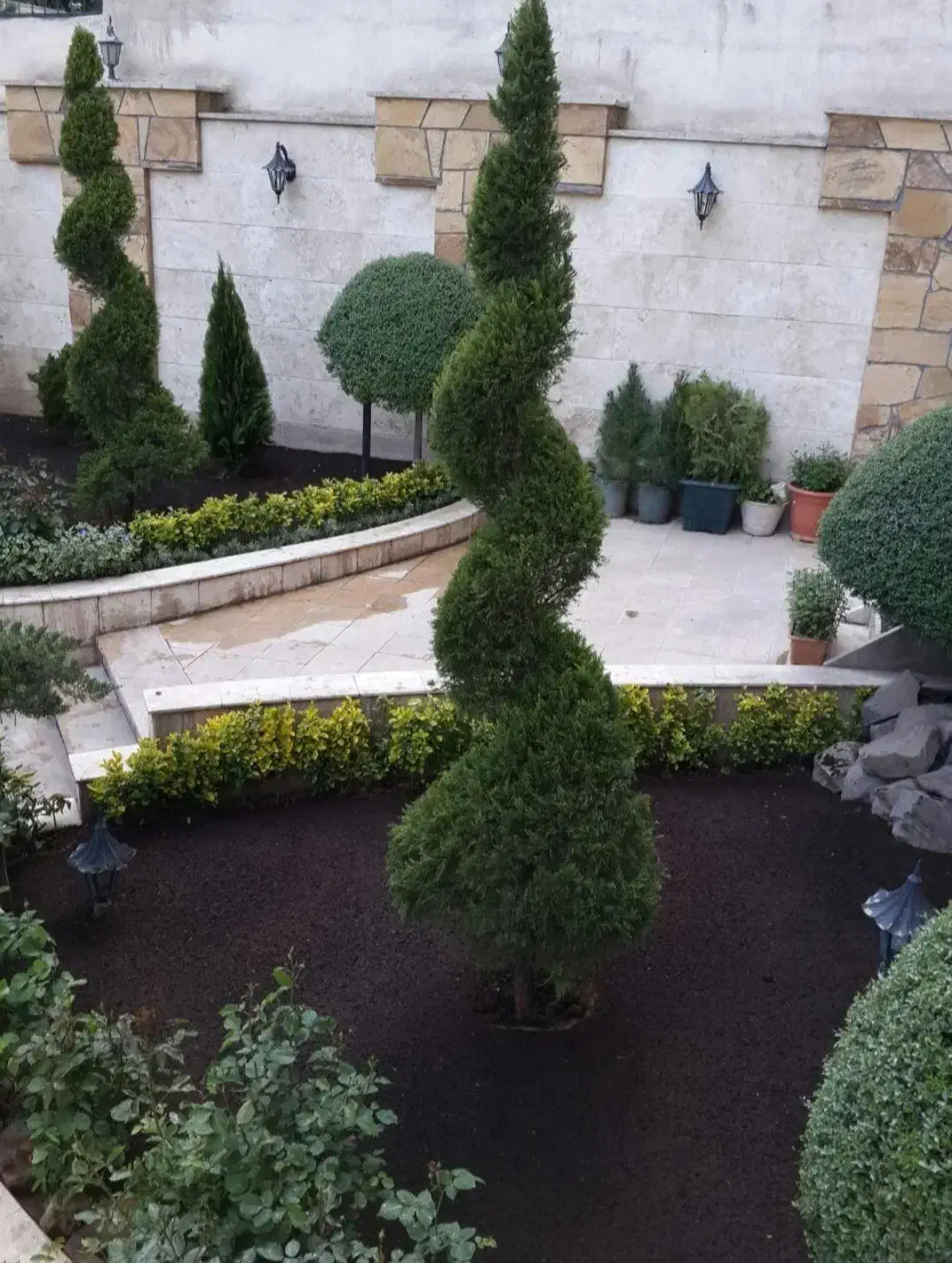 خدمات باغبانی باغچه کاری کاشت گل وگیاه باغبان سیار|خدمات باغبانی و درختکاری|تهران, قیطریه|دیوار