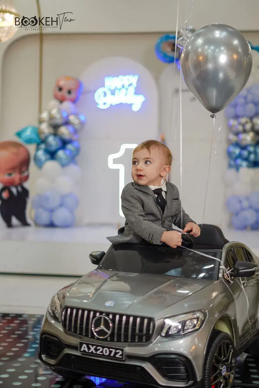 مرسدس بنز/پرقدرت/کمک فنر دار اورجینال|اسباب‌‌بازی|اسفرورین, |دیوار