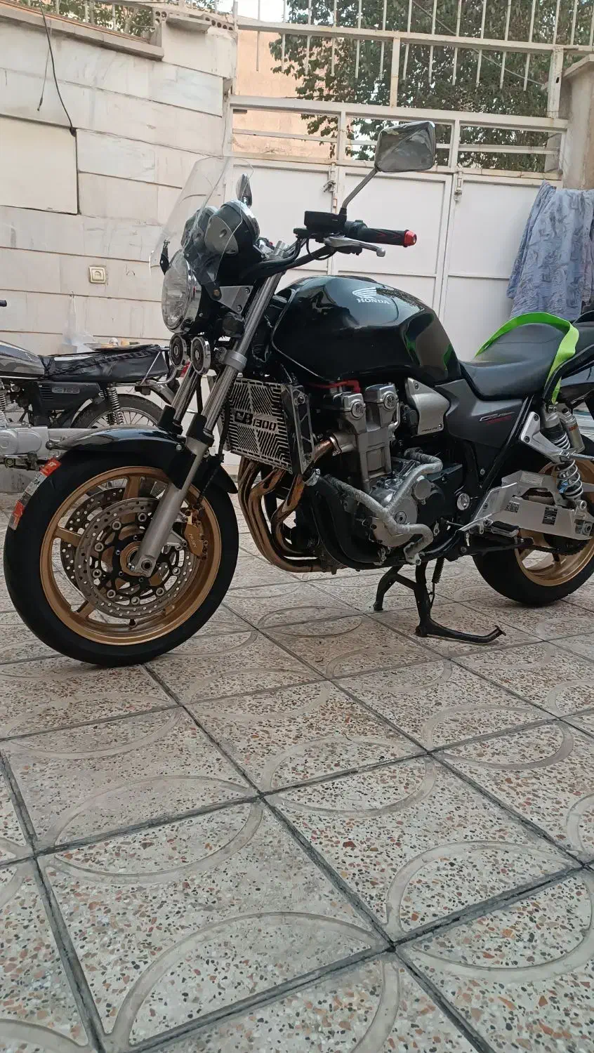 هوندا سی بی cb 1300 موتور سنگین|موتورسیکلت|کرج, شهرک فهمیده|دیوار