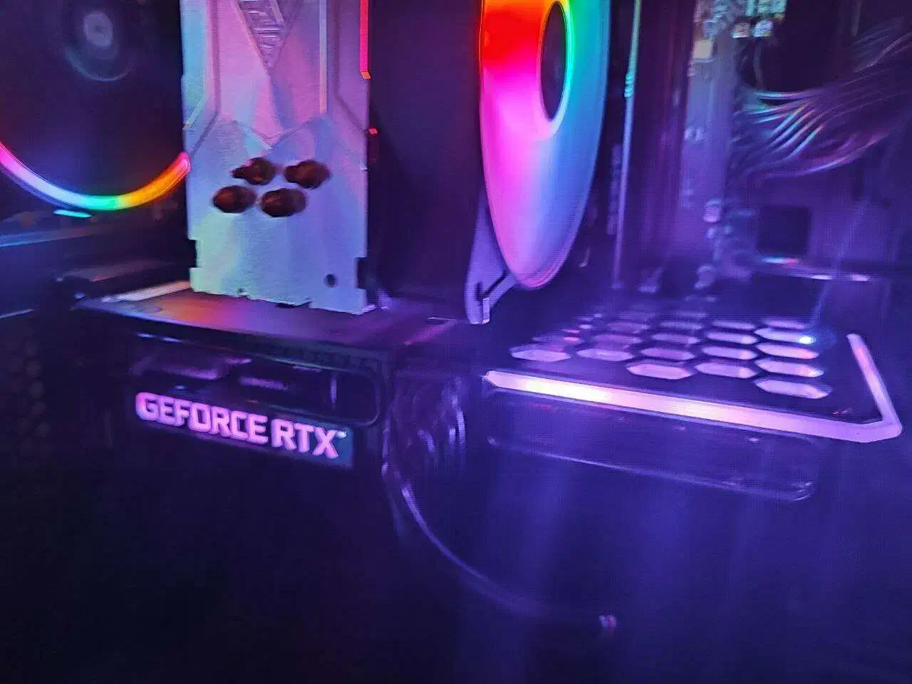 RTX 3060 Ti Palit بسیار سالم|قطعات و لوازم جانبی رایانه|تهران, اختیاریه|دیوار