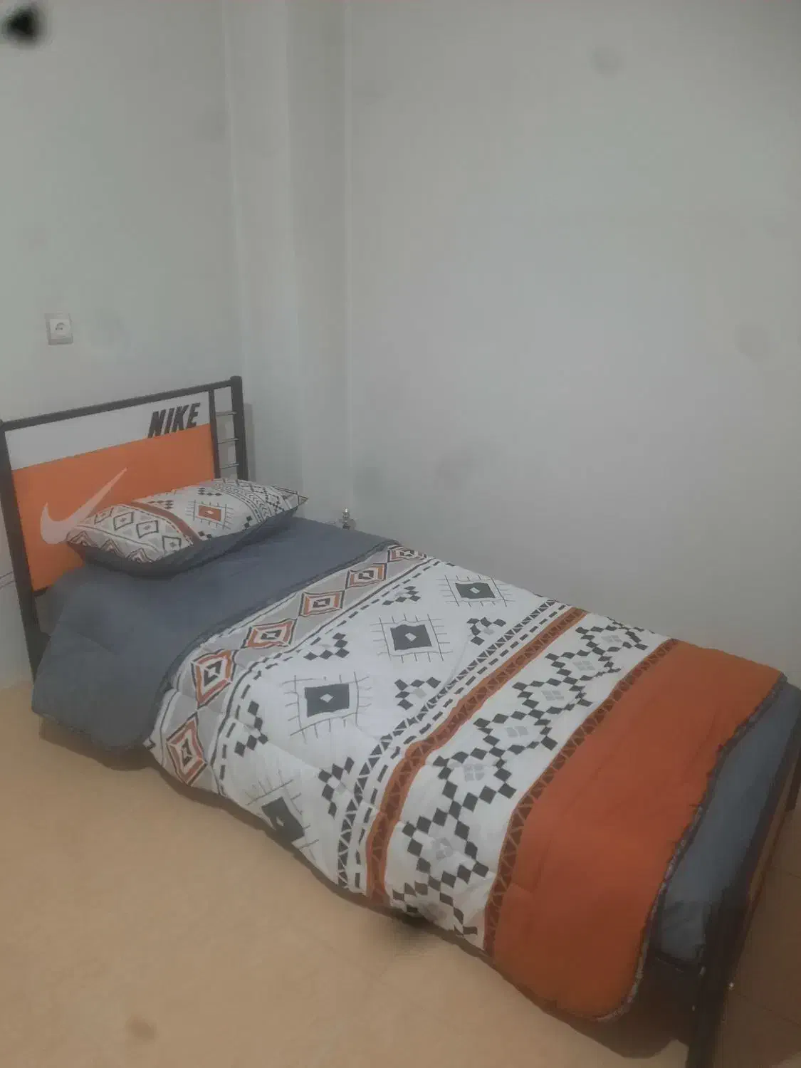 تخت خواب تک نفره|تخت و سرویس خواب|کرج, فاز ۴ مهرشهر|دیوار