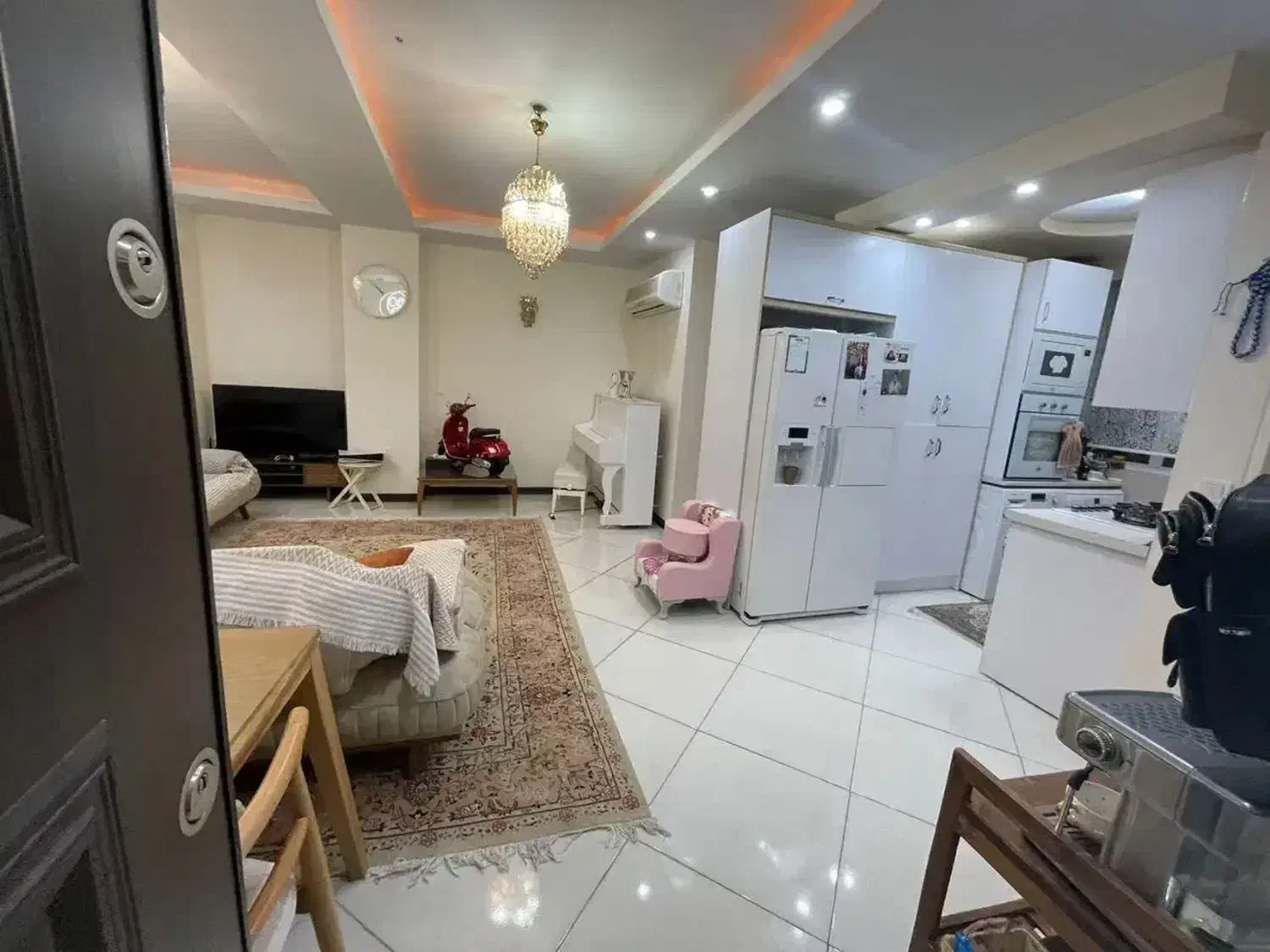 آگهی اجاره آپارتمان ۷۰ متری خوشنقشه فول امکانات|اجارهٔ آپارتمان|تهران, دهقان|دیوار