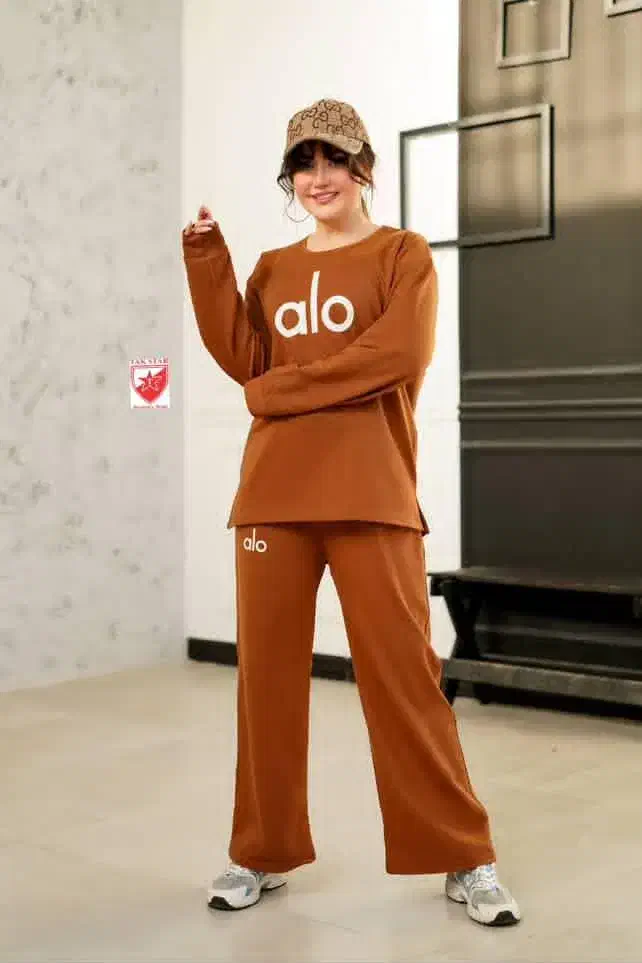 لباس زمستانه|لباس|باغ ملک, |دیوار