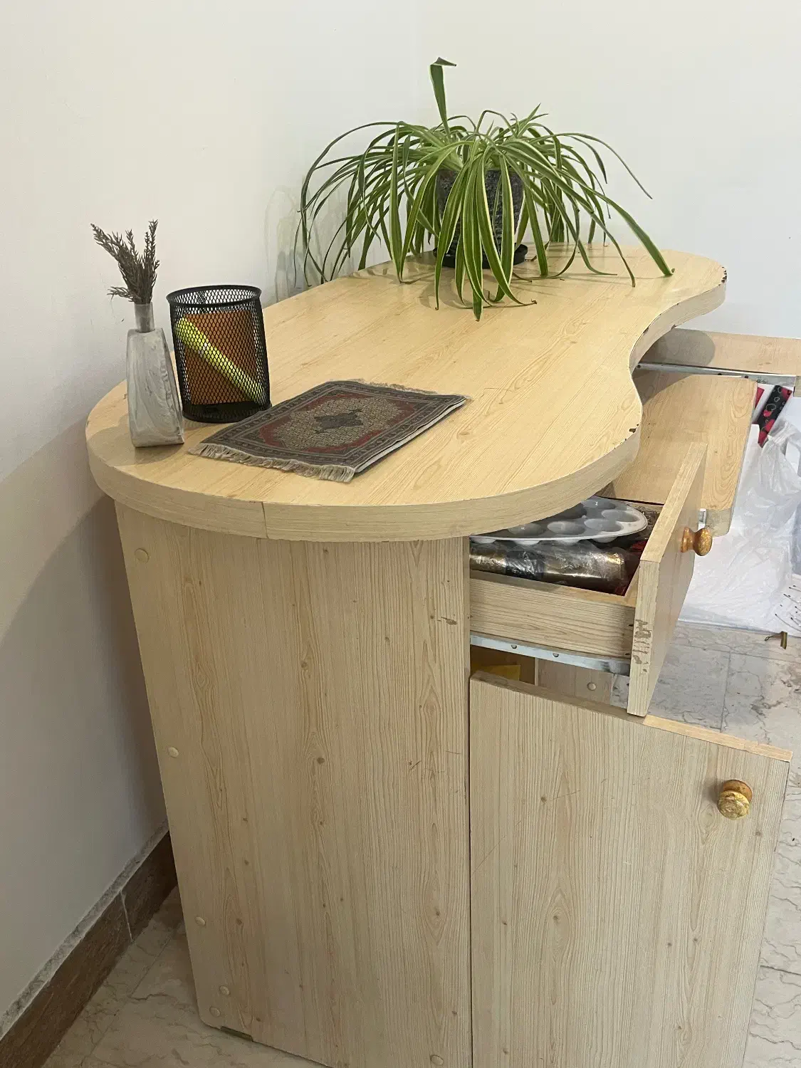 میز کامپیوتر رنگ چوب کاملا سالم فوری|میز تحریر و کامپیوتر|تهران, تهرانپارس جنوبی|دیوار