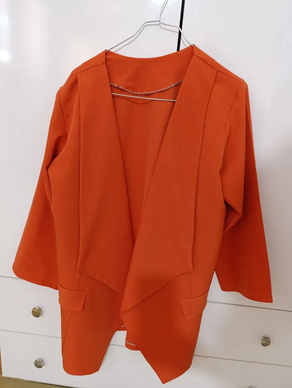 کت نارنجی|لباس|خرمآباد, |دیوار