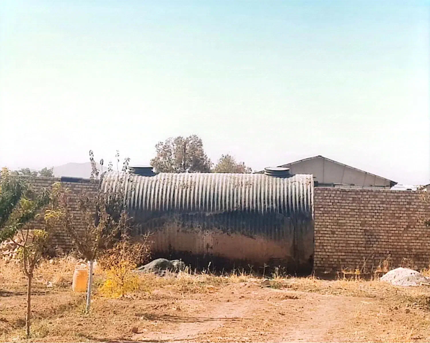 تانک پلی اتیلنی|مصالح و تجهیزات ساختمان|قم, یخچال قاضی|دیوار