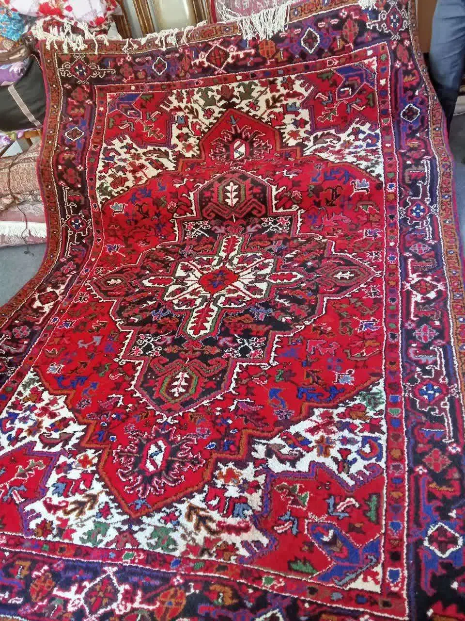 فرش دستبافت مهربان کارکرده|فرش|تبریز, |دیوار