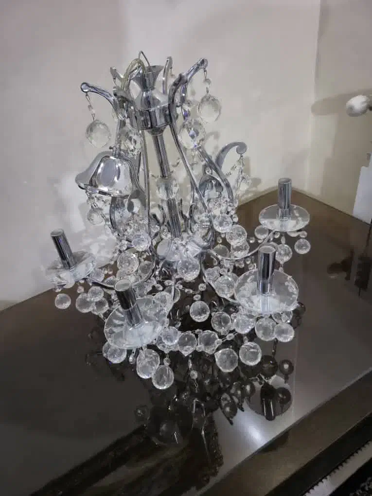 لوستر ۱۶ شاخه و۶ شاخه|لوستر و چراغ آویز|تهران, نیروی هوایی (پیروزی)|دیوار