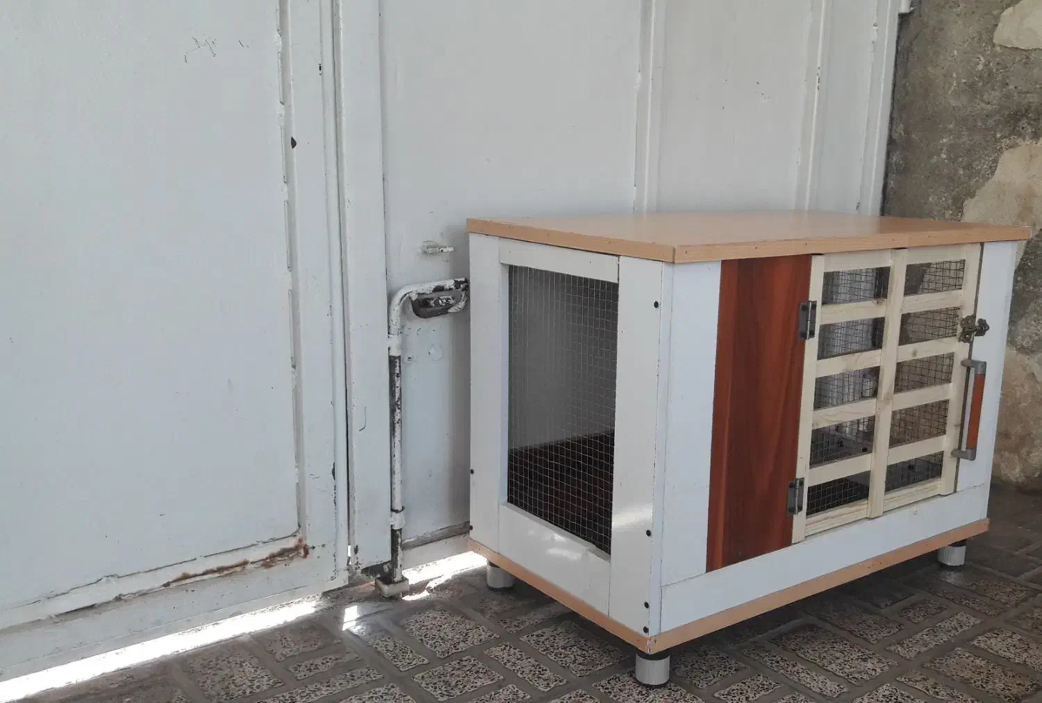 قفس چوبی|لوازم جانبی حیوانات|هشتگرد, هشتگرد قدیم|دیوار