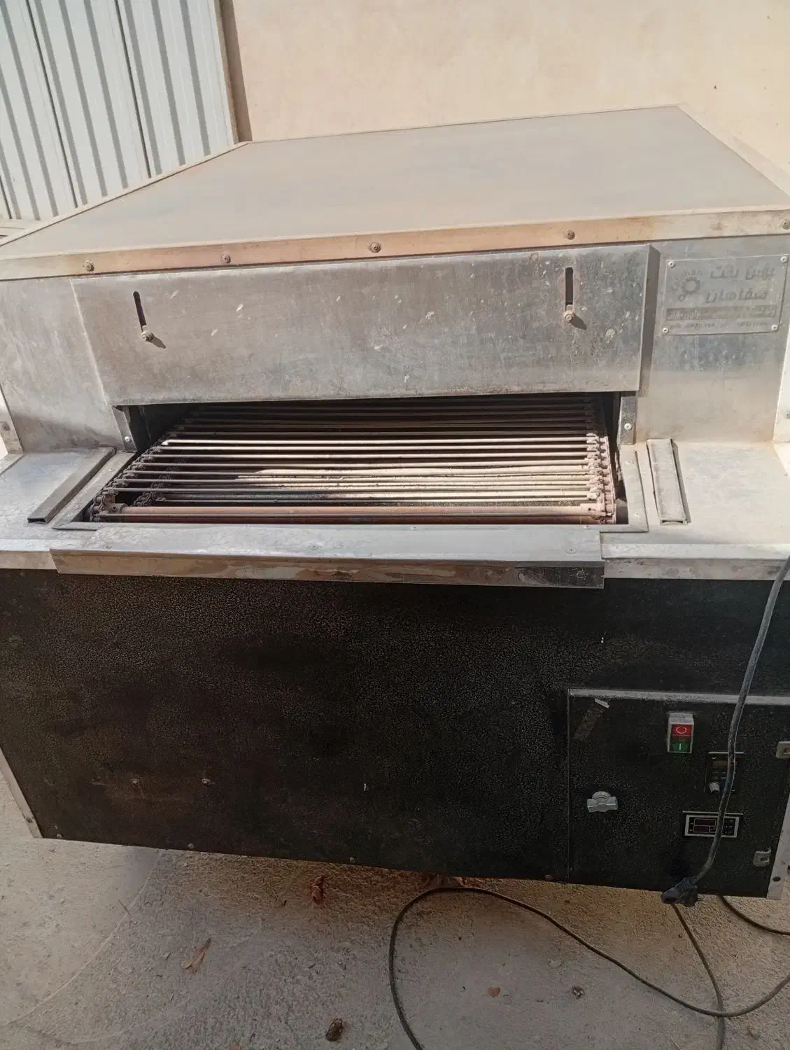 فر پیتزا ۳دستی|کافی‌شاپ و رستوران|خمینی‌شهر, |دیوار