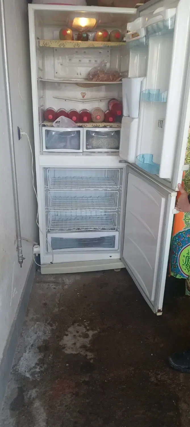 درحدنو هست|یخچال و فریزر|اردبیل, |دیوار