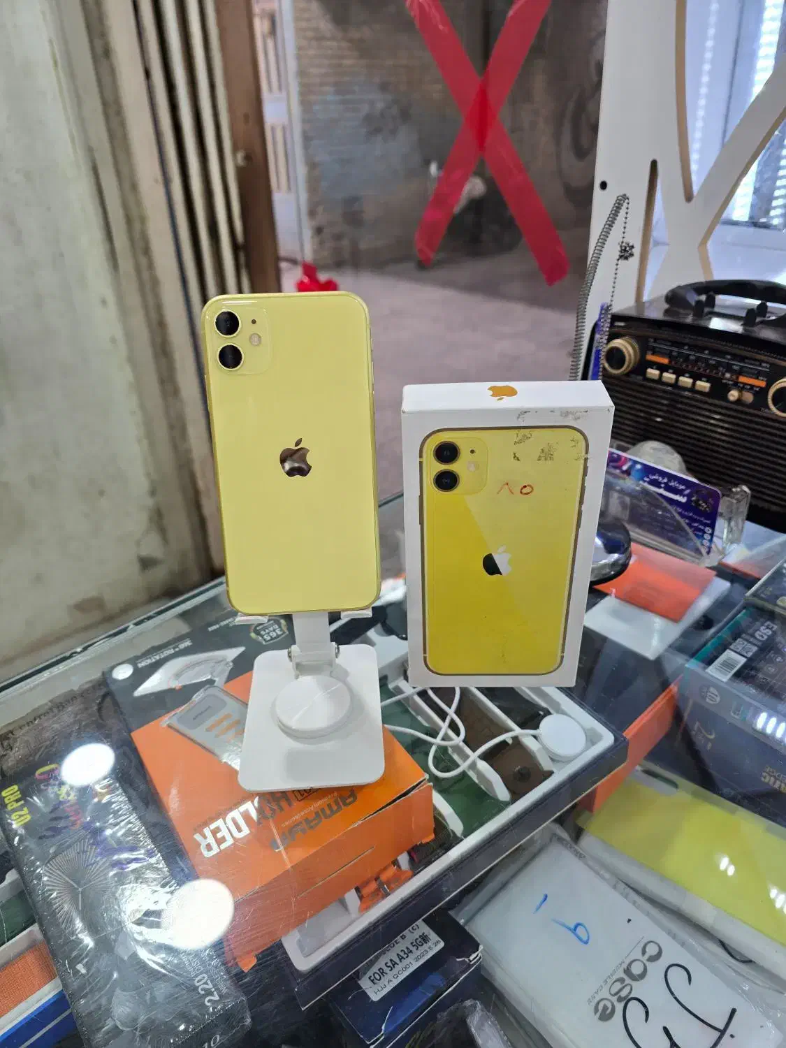 ایفون 11حافظه 128دوسیم باریجسترباطری ۱۰۰|موبایل|شادگان, |دیوار