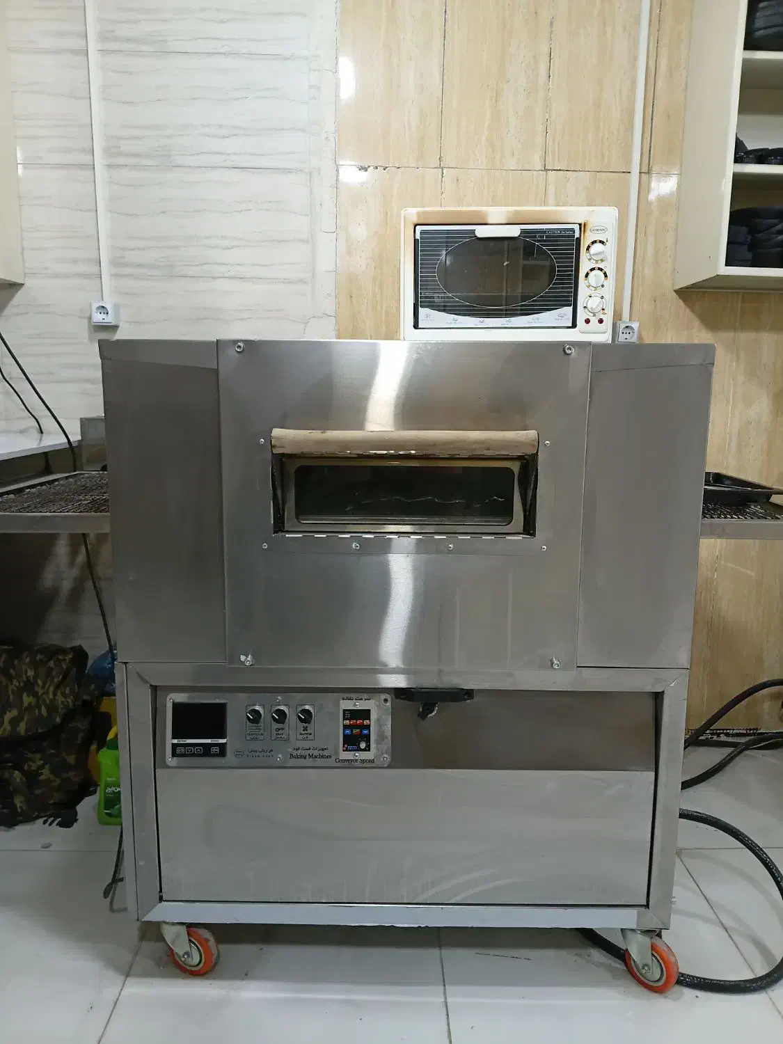 فرپیتزا دهنه ۷۰ آکبند|کافیشاپ و رستوران|کرمانشاه, |دیوار