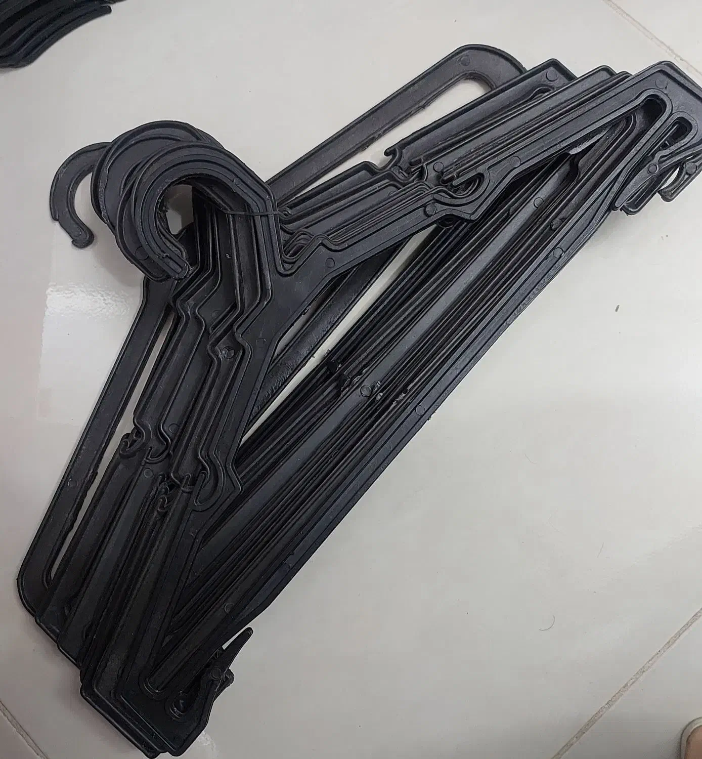 چوب لباسی|بندرخت و رخت‌آویز|نیشابور, پاستور|دیوار