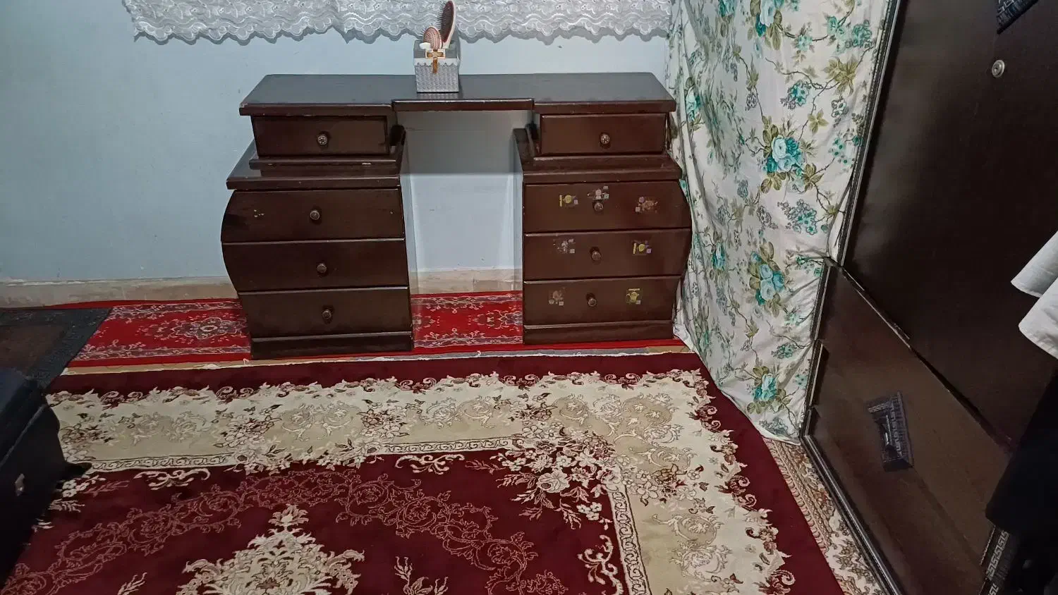 میز آرایش|آرایشگاه و سالن‌های زیبایی|قم, نخودی|دیوار