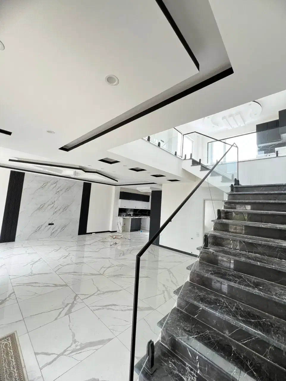 ۲۸۰ مترمربع ویلا استخردار با روف گاردن رامسر|فروش خانه و ویلا|رامسر, |دیوار