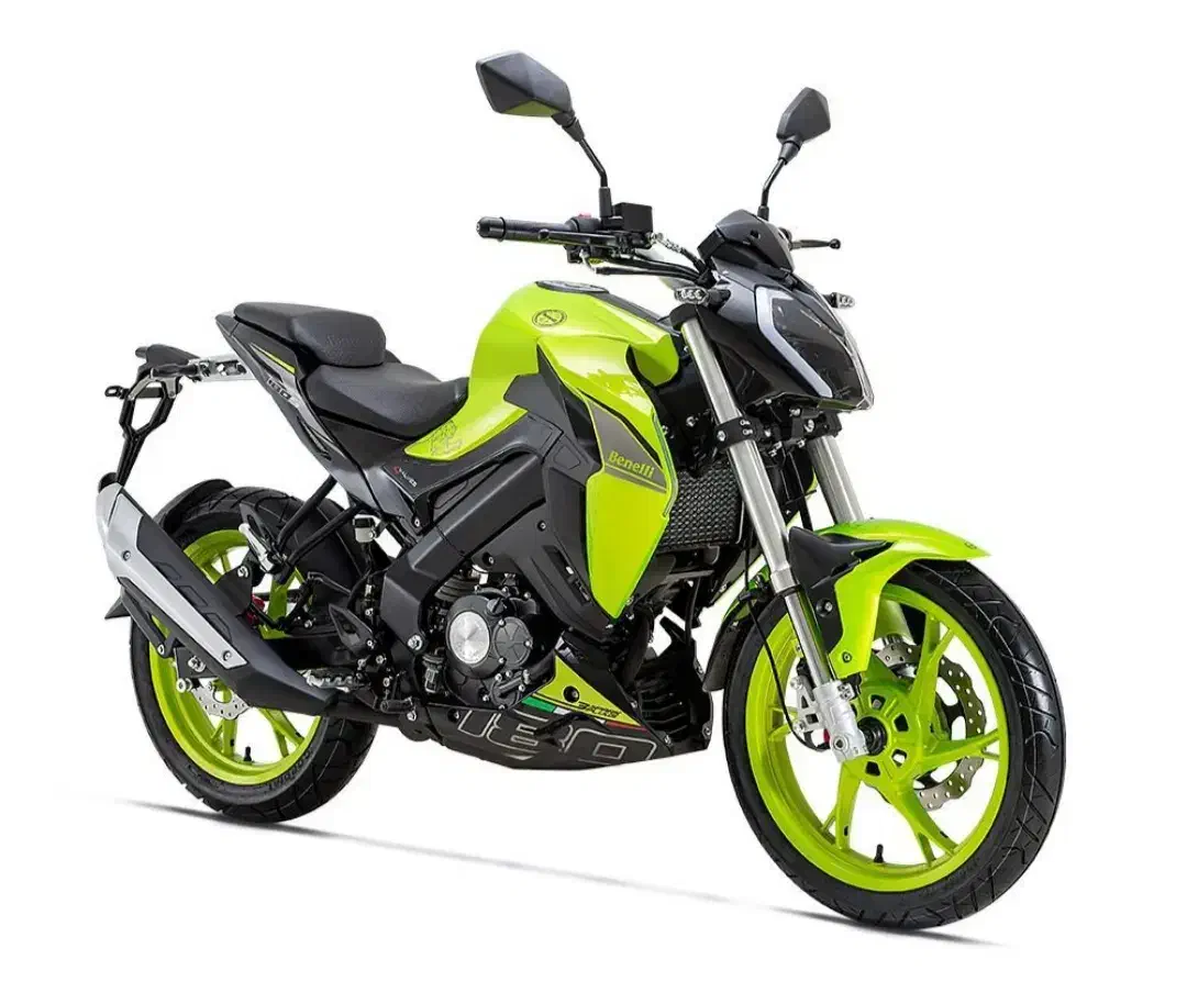 بنای ۱۸۰ پالس آپاچی هندا|موتورسیکلت|شیراز, میرزاکوچک خان|دیوار