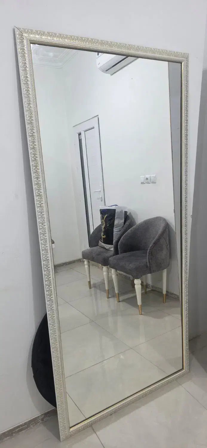 آینه|آینه|بوشهر, |دیوار