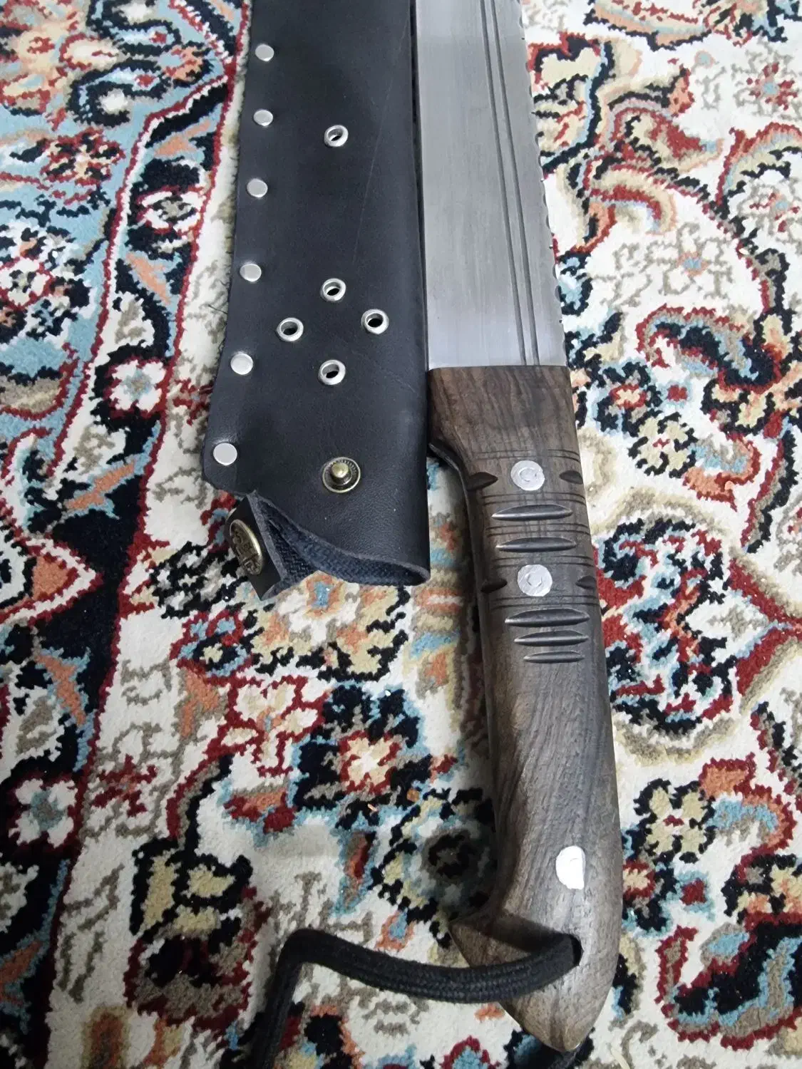 چاقو 60 تایی .|کوهنوردی و کمپینگ|قم, ولیعصر|دیوار