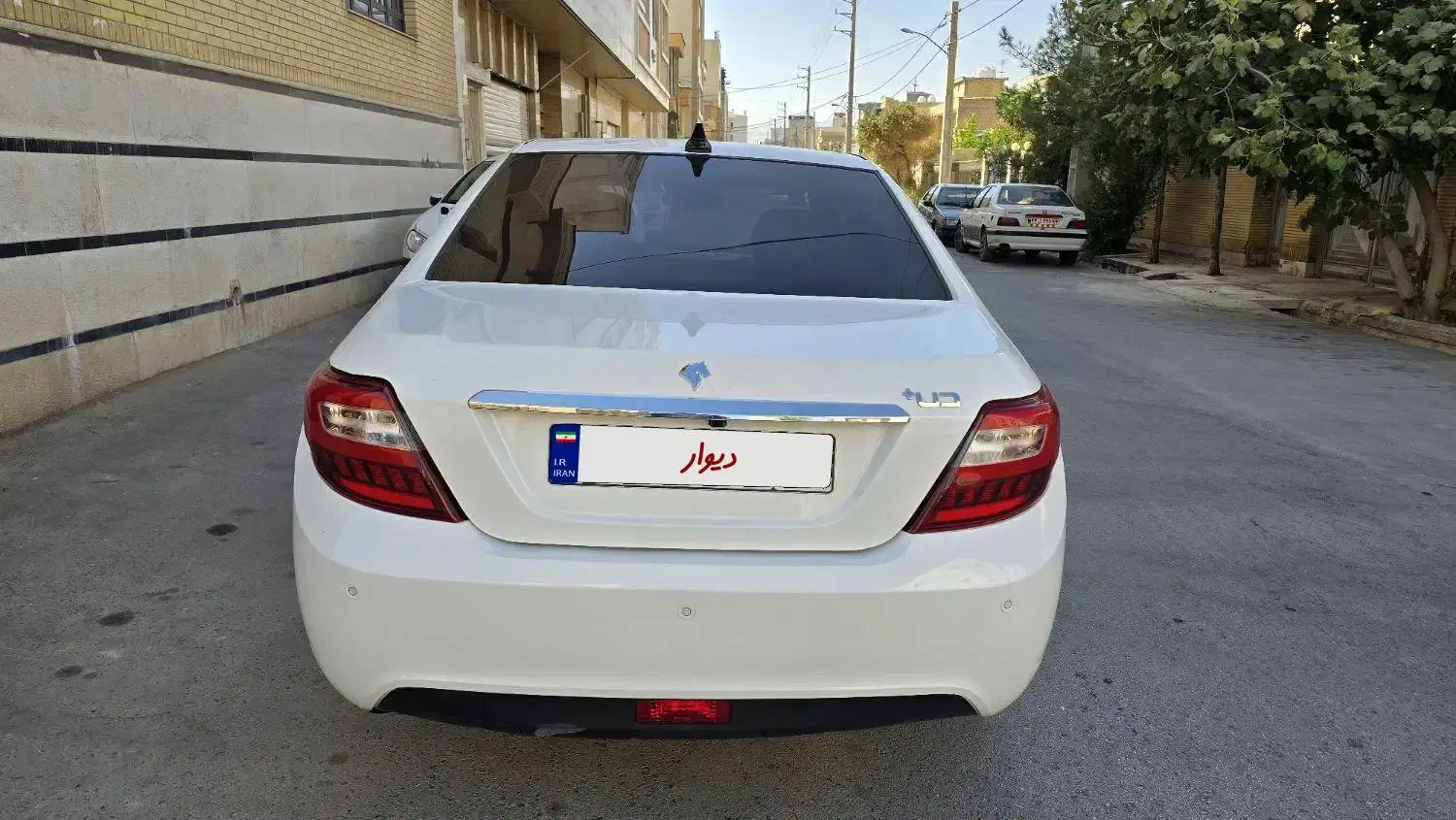 فروش فوری دنا پلاس اتوماتیک فول آپشنال|خودرو سواری و وانت|شیراز, شهرک ولیعصر|دیوار