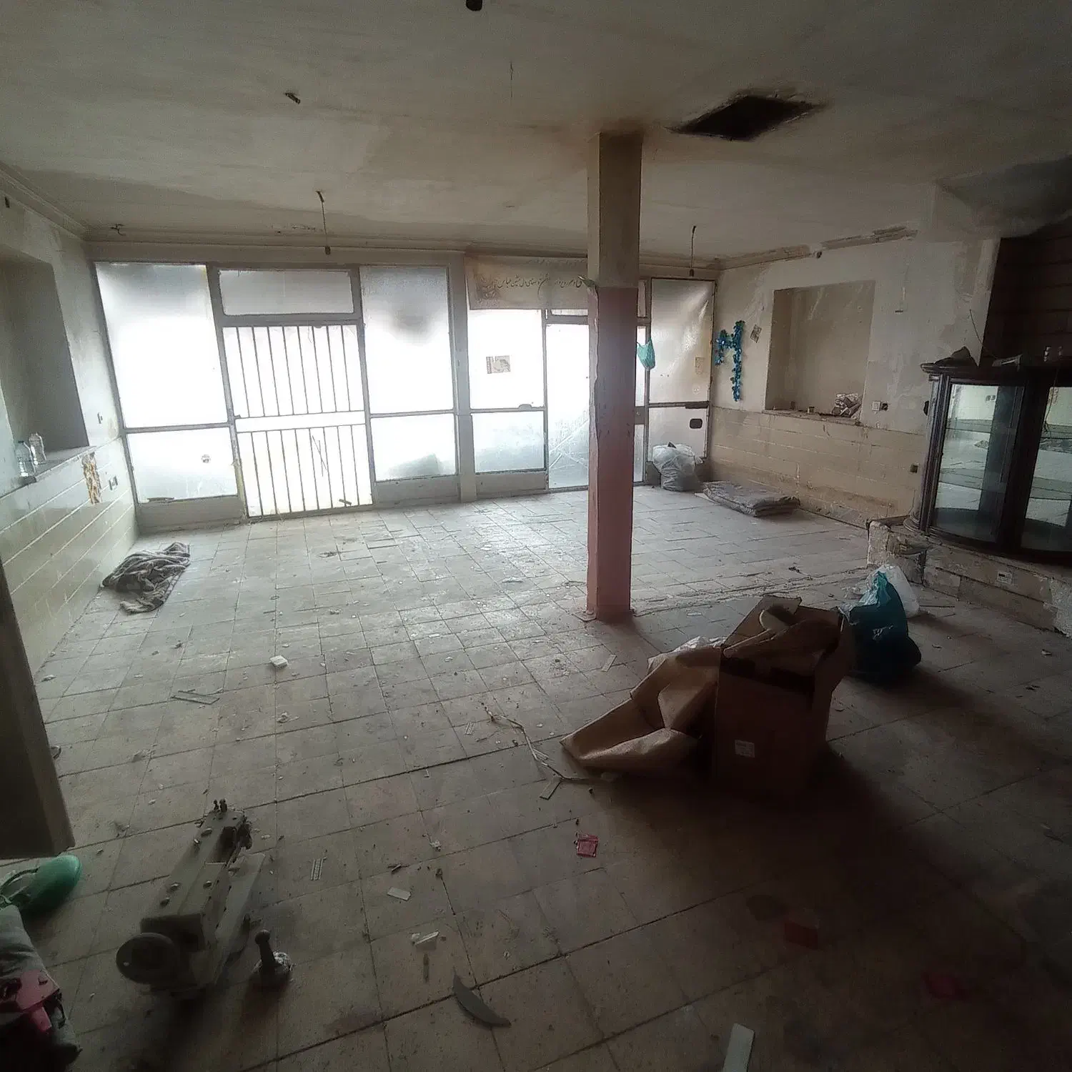 420 متر بنا دربستی در 3 طبقه|اجارهٔ خانه و ویلا|تهران, سیروس|دیوار