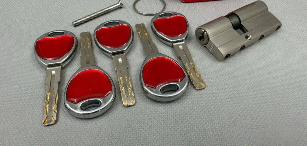 کلید سازی مرکزی صدرا|خدمات پیشه و مهارت|صدرا-فارس, فاز ۱|دیوار