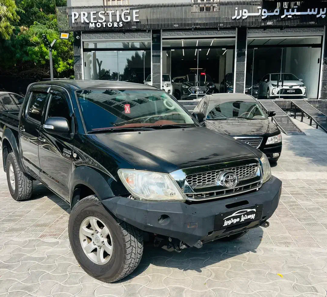 هایلوکس ۲۰۱۱|خودرو سواری و وانت|بندرعباس, |دیوار