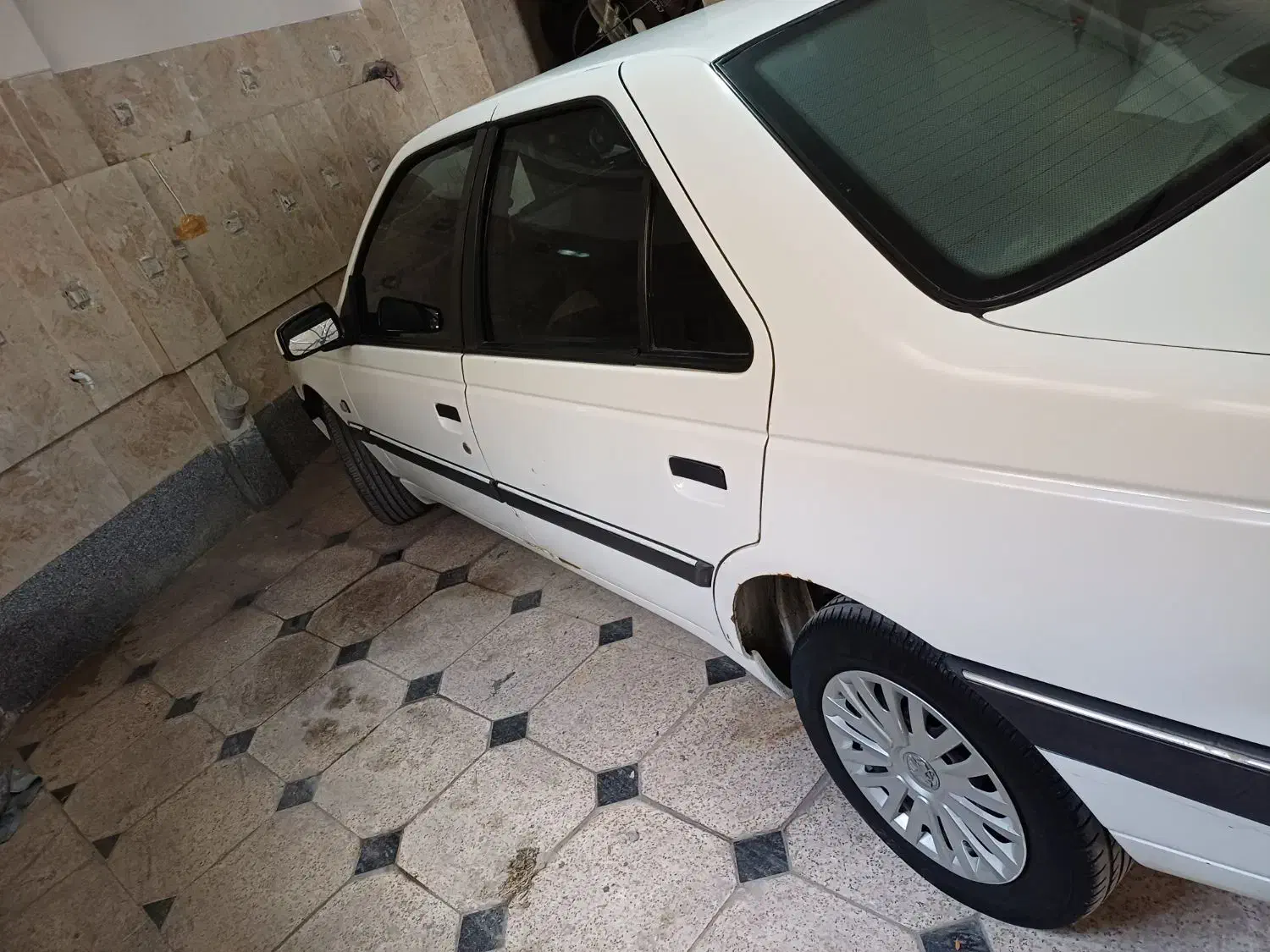 پژو ۱۳۹۶|خودرو سواری و وانت|همدان, |دیوار