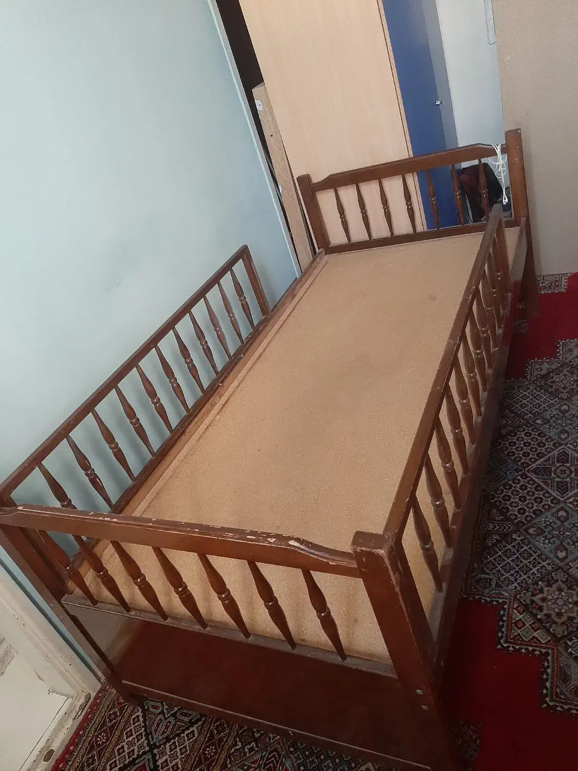 تخت چوبی دو طبقه|تخت و سرویس خواب|تهران, ستارخان|دیوار
