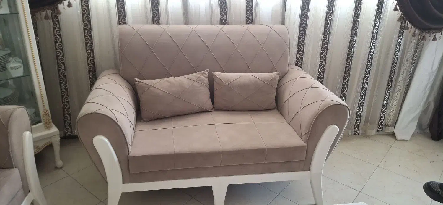 مبل|مبلمان خانگی و میز عسلی|فولادشهر, C5|دیوار