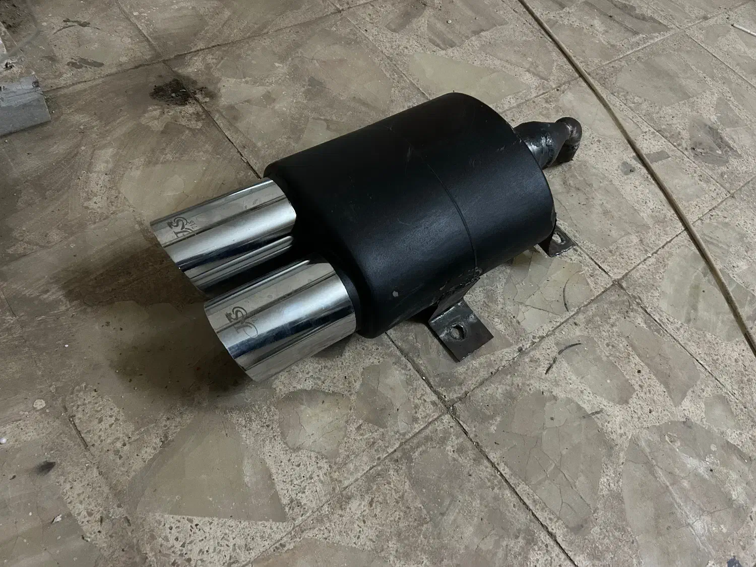 اگزوز هاوارد js715|قطعات یدکی و لوازم جانبی|تاکستان, |دیوار