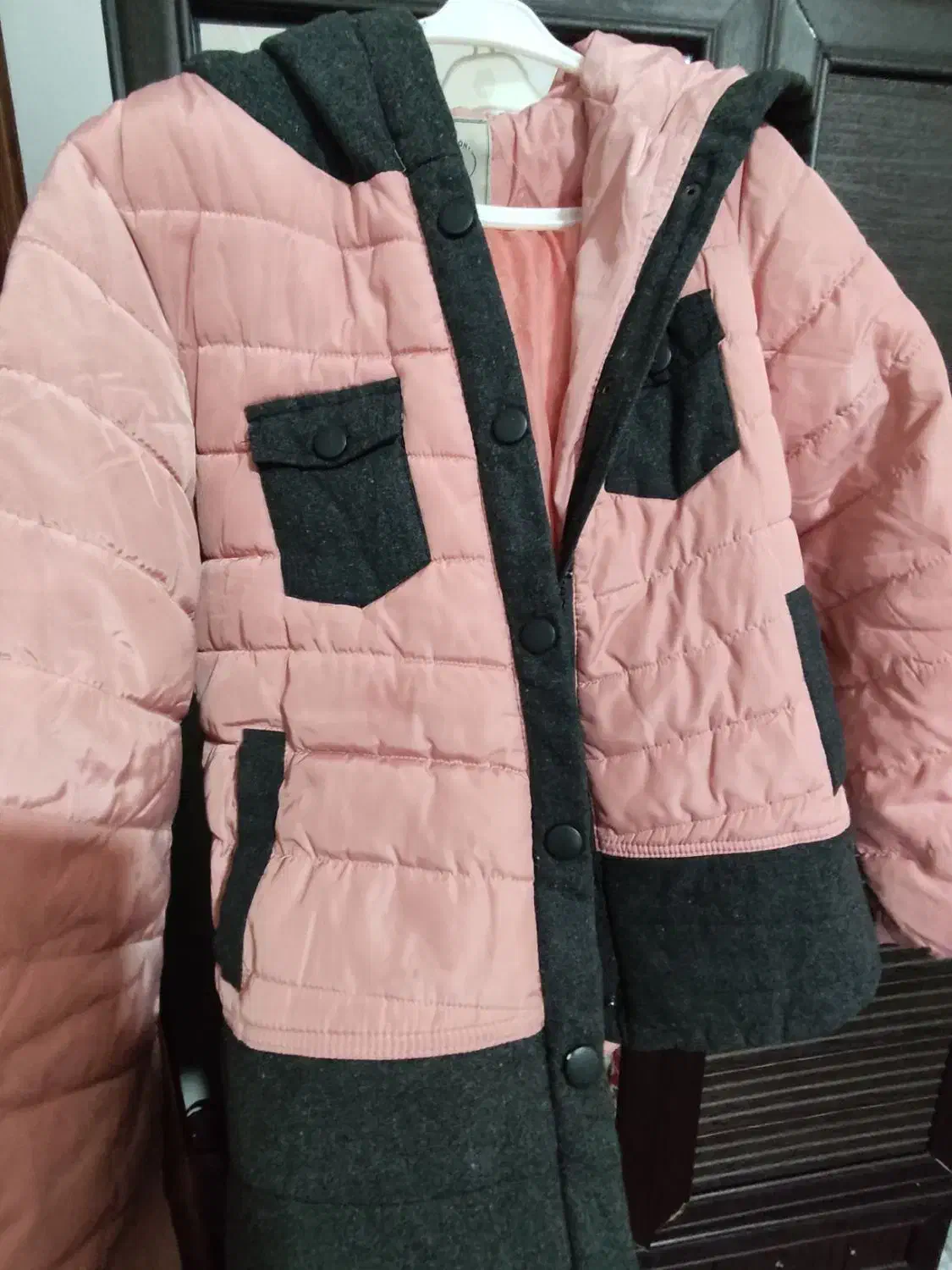 کاپشن|کفش و لباس بچه|یاسوج, |دیوار