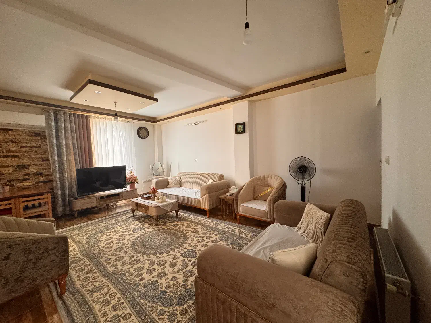 سوئیت دو‌بر ، ورودی جدا، کرسی بلند|فروش آپارتمان|لنگرود, |دیوار