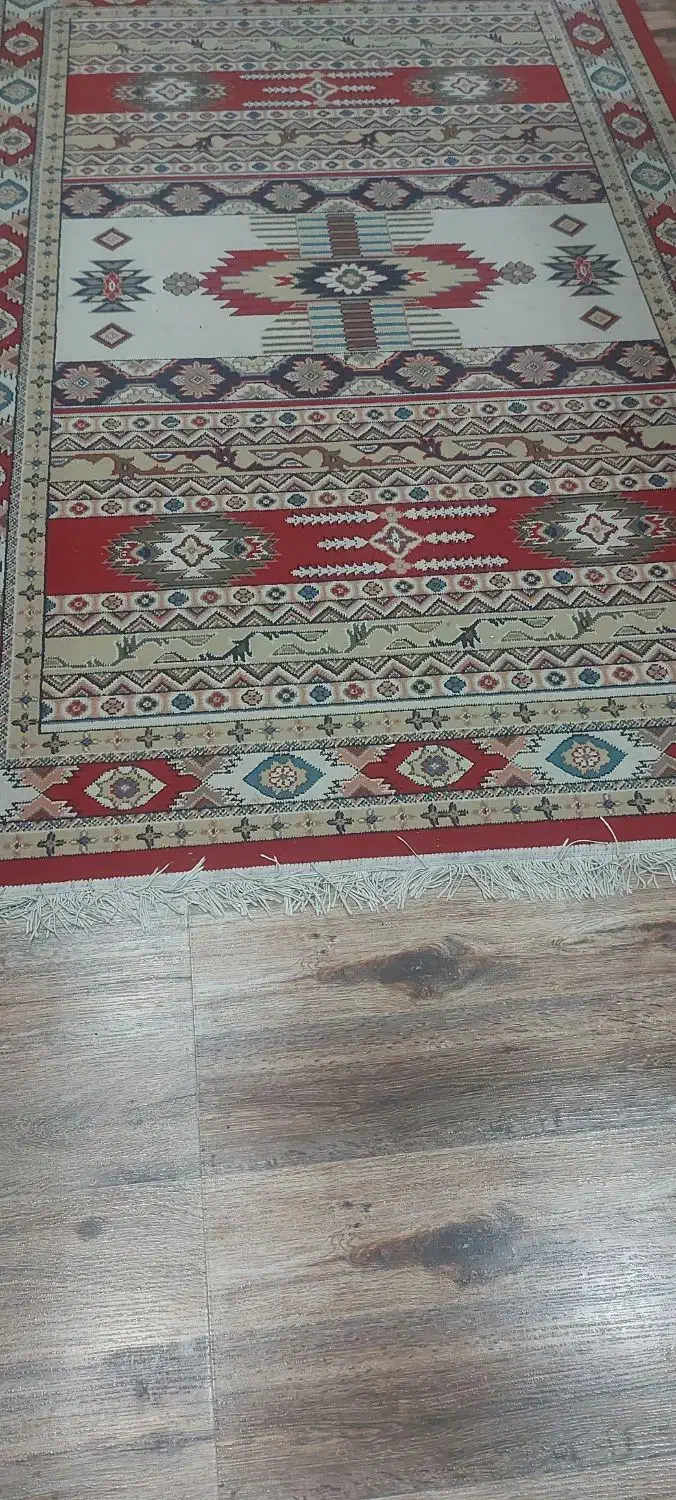 تعدادی فرش باقیمت مناسب|فرش|بندر امام خمینی, |دیوار