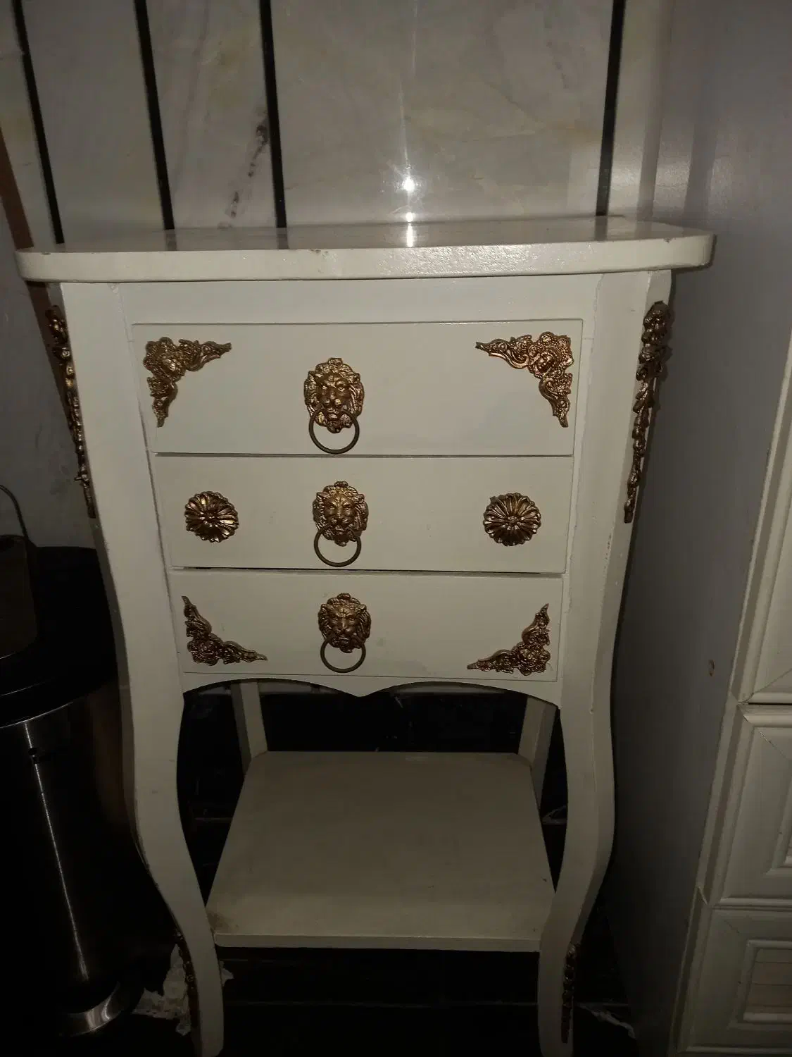 میز تلفن یا کنسول سه کشو|میز تلفن|رشت, بلوار گیلان|دیوار