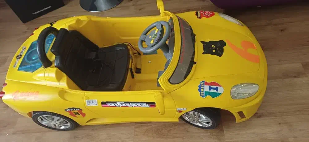 ماشین بازی شارژی تمیز و در حد نو|اسباببازی|تهران, سازمان آب|دیوار