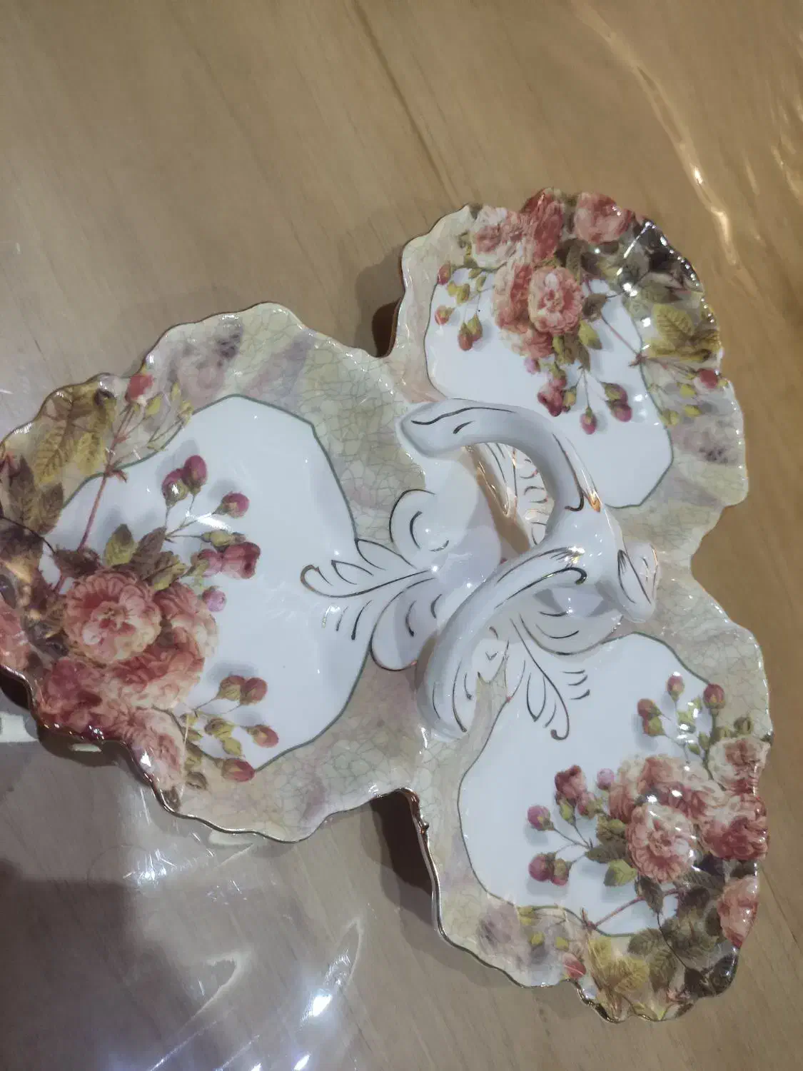 اردو خوری لمونژ|ظروف سرو و پذیرایی|همدان, |دیوار