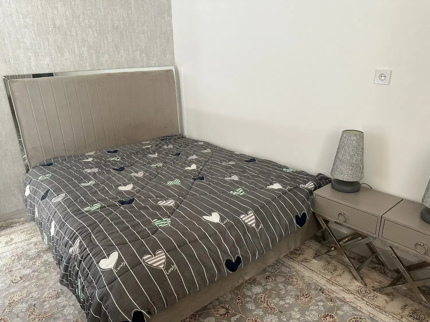 سرویس خواب|تخت و سرویس خواب|کاشمر, |دیوار