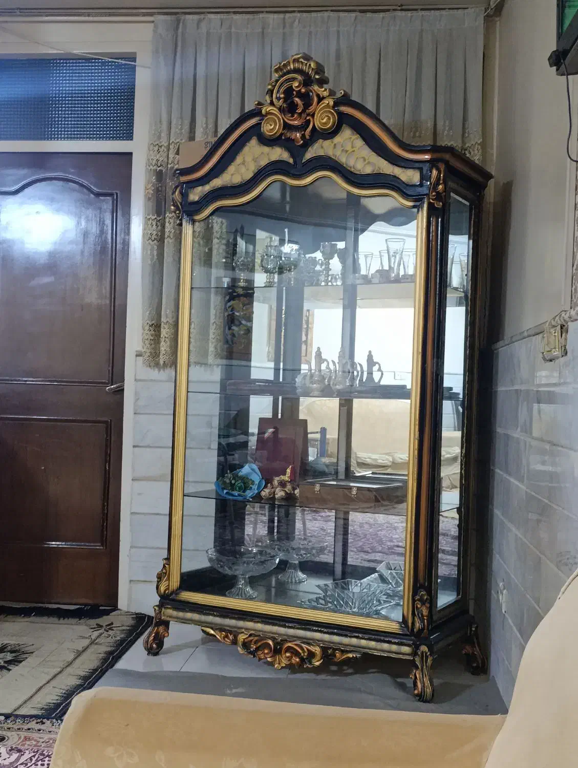 میز|بوفه، ویترین، کنسول|قم, ولیعصر|دیوار