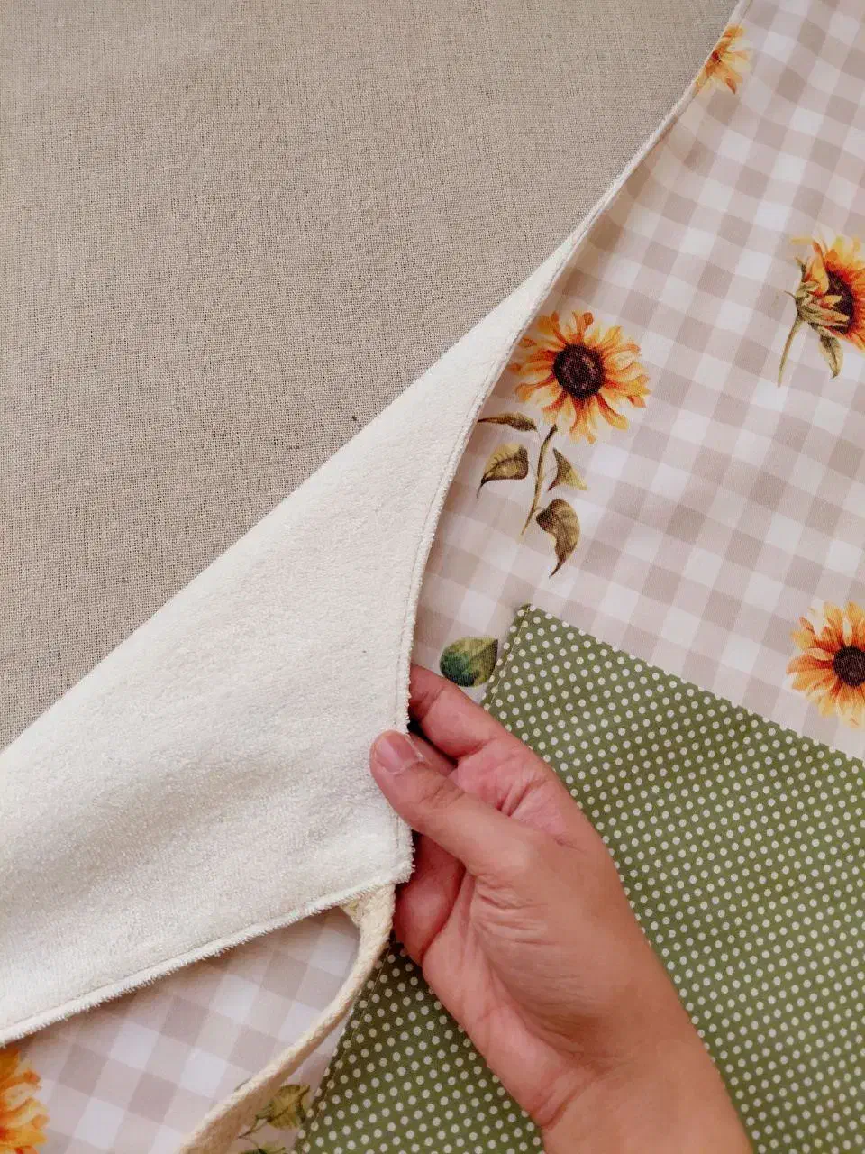 محصولات پارچه‌ای آشپزخانه|سفره، حوله، دستمال آشپزخانه|کرج, فاز ۴ مهرشهر|دیوار