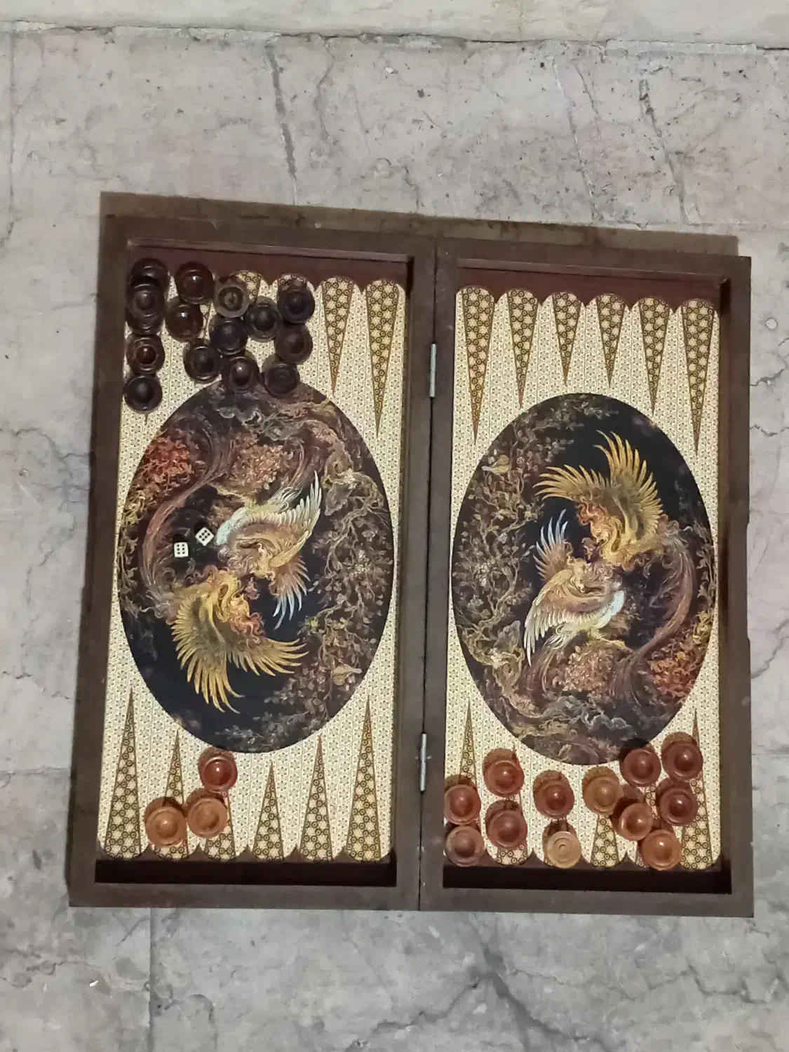 تخته نرد و شطرنج همراه با مهره و تاس استخوان|اسباب‌‌بازی|تهران, دولاب|دیوار