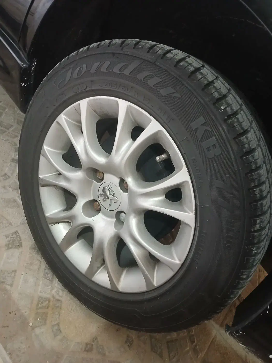 رینگ و لاستیک|قطعات یدکی و لوازم جانبی|بندر دیر, |دیوار