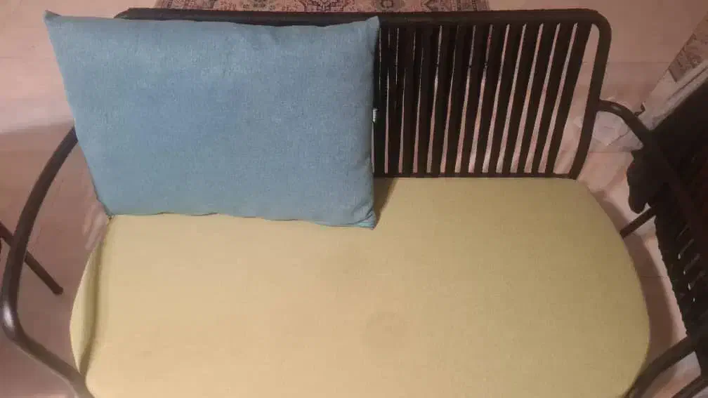 مبلمان ۴ نفره فلزی و بسیار شیک|مبلمان خانگی و میز عسلی|رشت, گلسار|دیوار