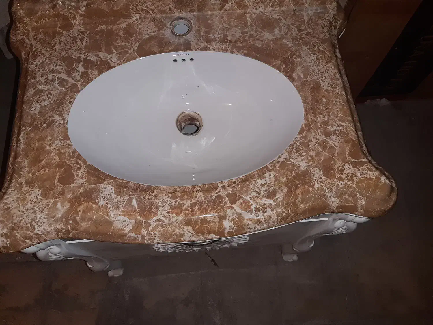 روشویی کابینتی سنگی سلطنتی بالوازم|لوازم سرویس بهداشتی|صدرا-فارس, فاز ۱|دیوار