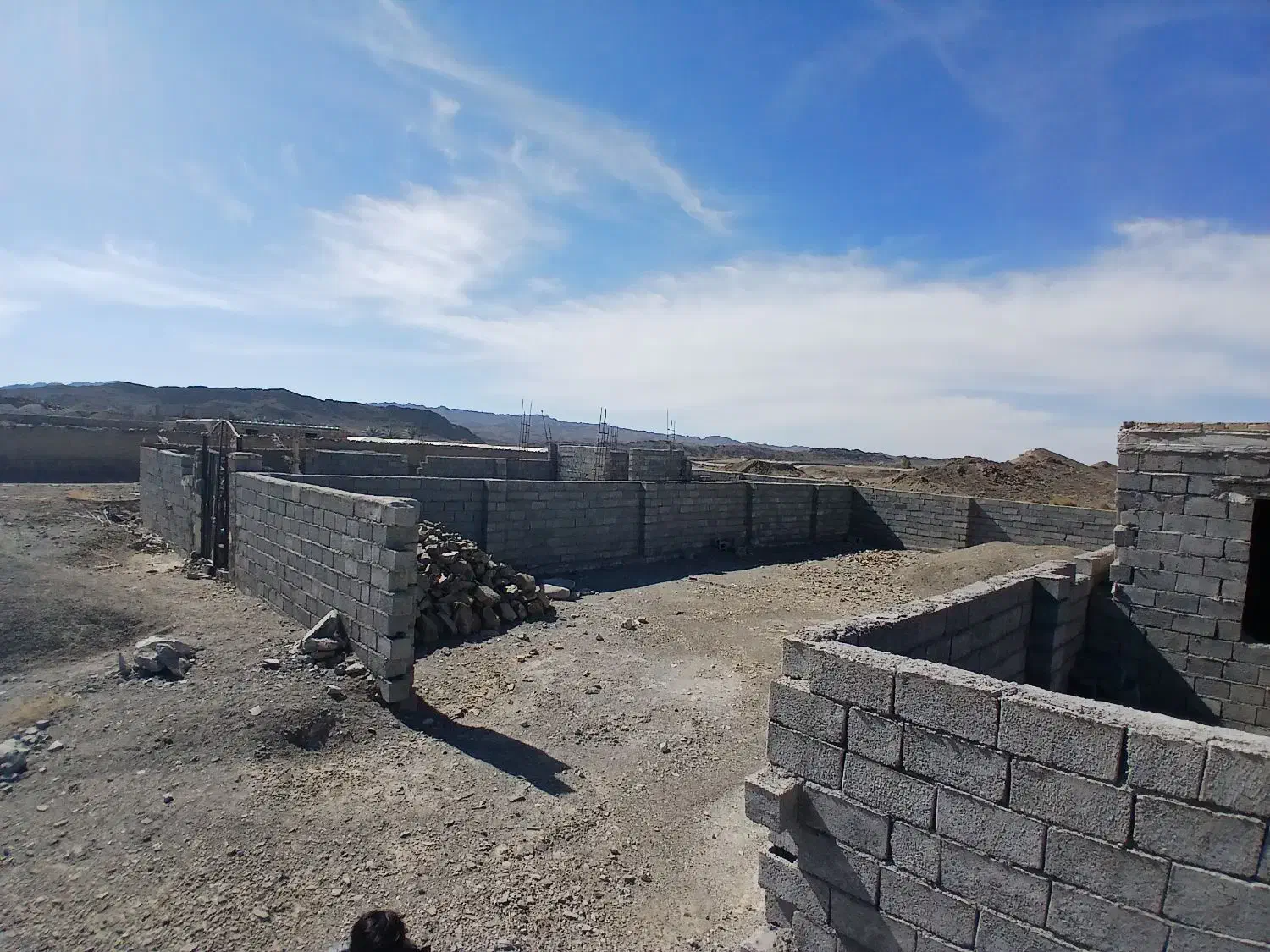 زمین ۲۰۰ متری|فروش زمین و ملک کلنگی|بم پشت, |دیوار