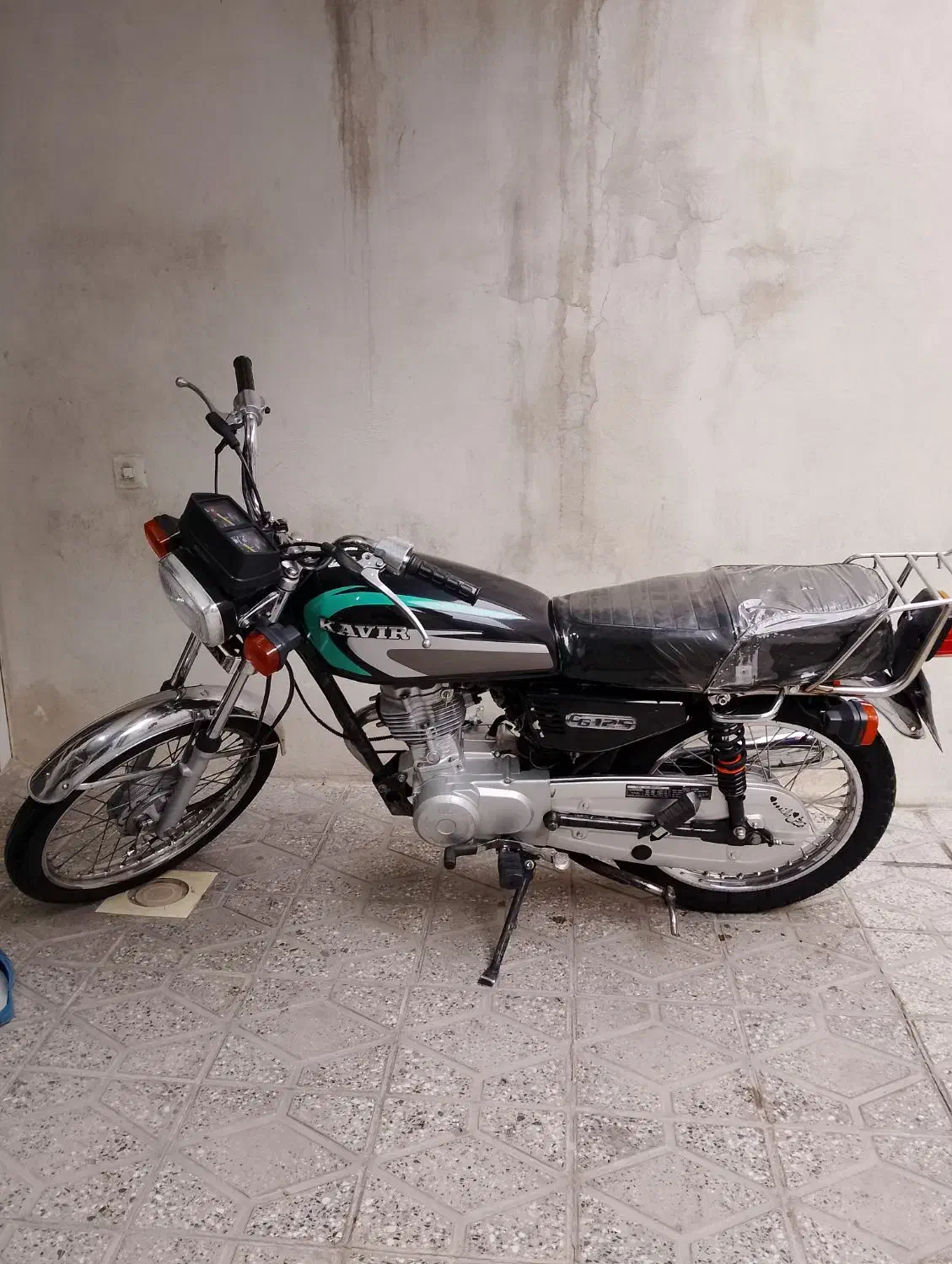 موتور ۱۲۵ یکسال بیمه|موتورسیکلت|بروجرد, |دیوار